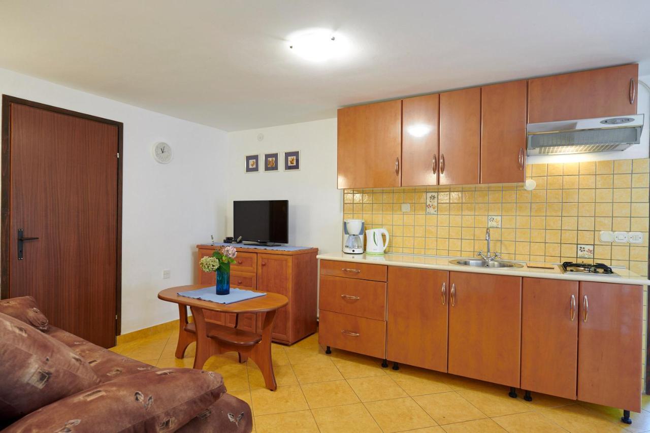 באניולה Apartments Dracice 1019 מראה חיצוני תמונה